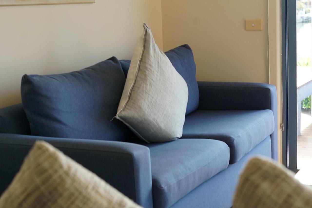 Captains Cove Resort - Waterfront Apartments Paynesville Esterno foto
