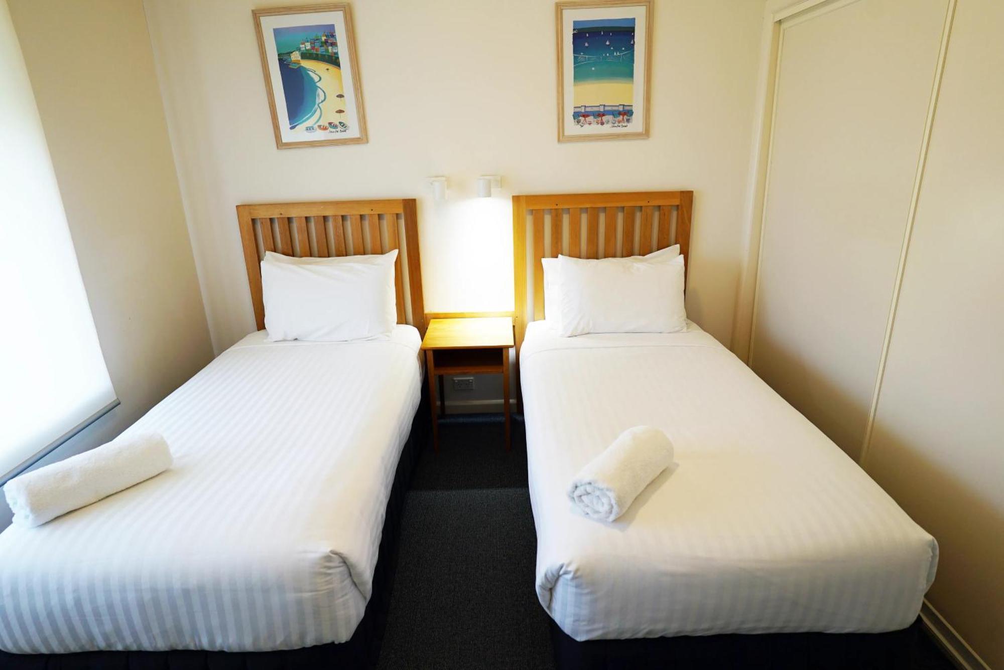 Captains Cove Resort - Waterfront Apartments Paynesville Esterno foto